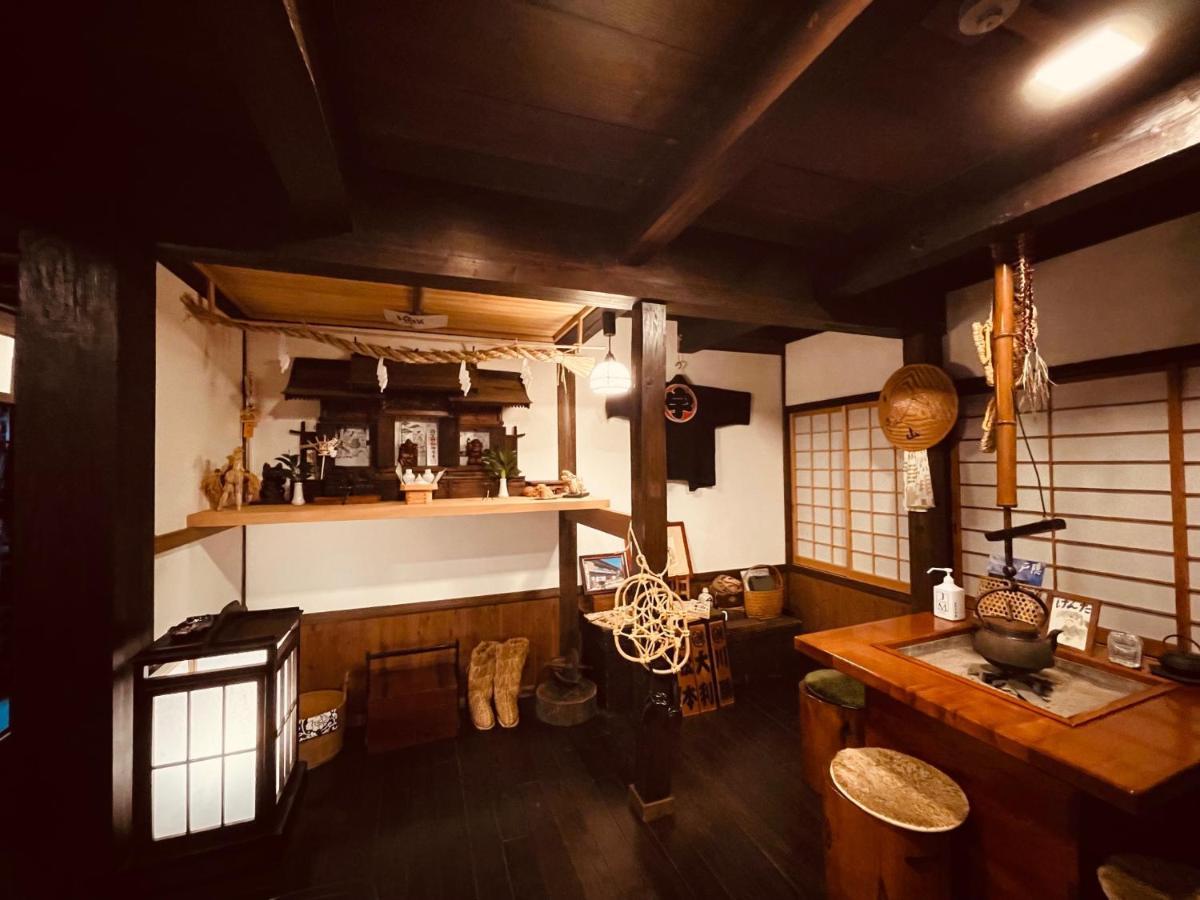 宿屋白金家 Yadoya-Shiroganeya 1日1組限定2名から8名様まで 全館貸切り 伝統的建造物の旅籠宿 Traditional Culture Experience Nagano Dış mekan fotoğraf