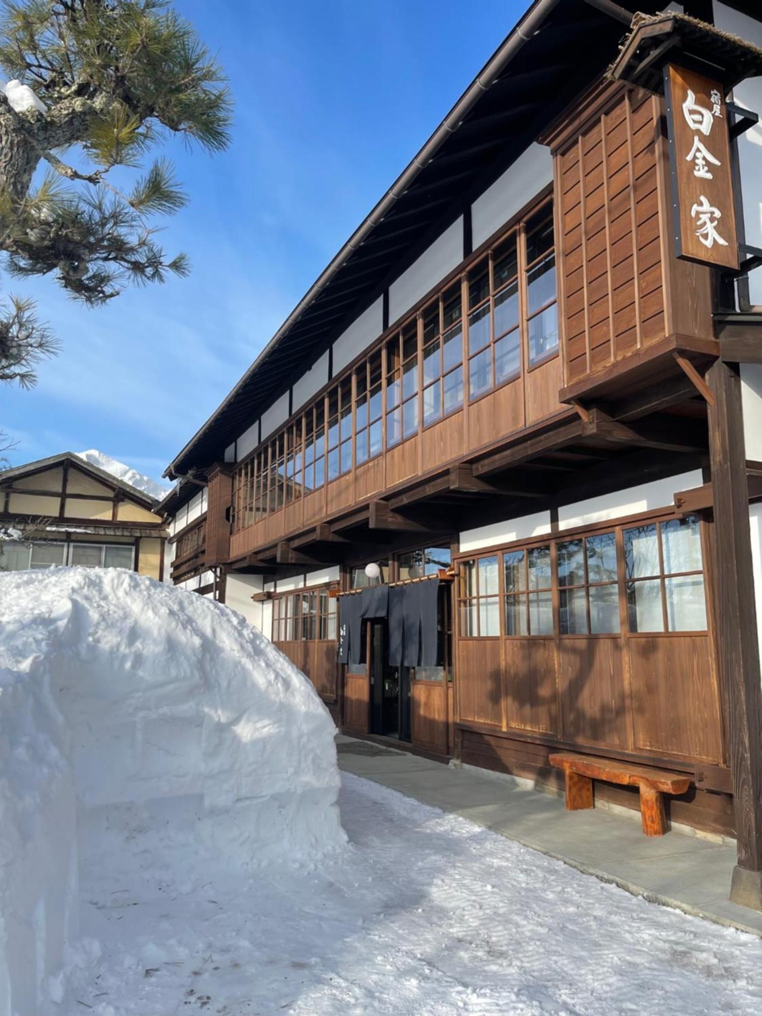 宿屋白金家 Yadoya-Shiroganeya 1日1組限定2名から8名様まで 全館貸切り 伝統的建造物の旅籠宿 Traditional Culture Experience Nagano Dış mekan fotoğraf